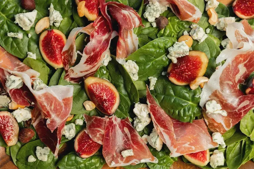 Sommerrezept: Salat mit ElPozo Serrano-Schinken